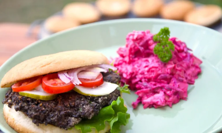 Magisk mushroom burger med blodig coleslaw